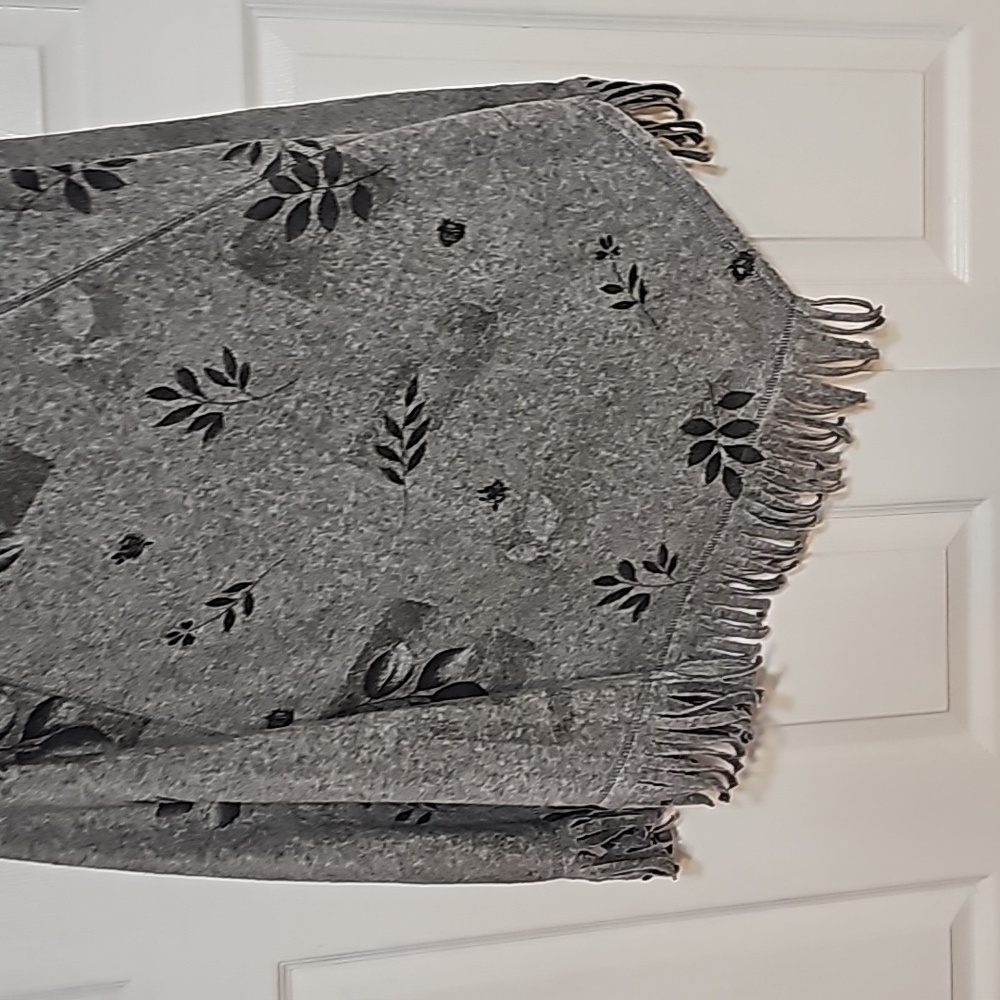 Fleece Poncho Grey Black one size - Picture 4 of 4